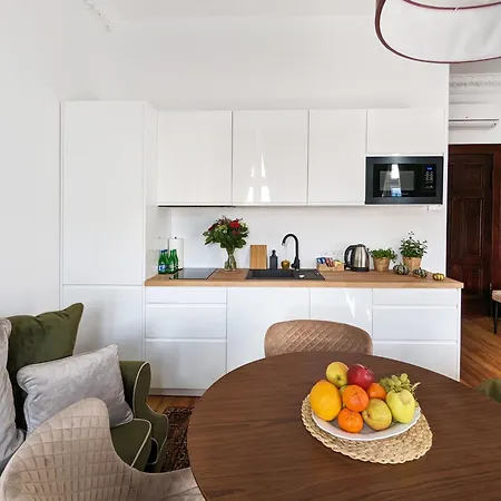 Strzelecka 34 4* Poznań