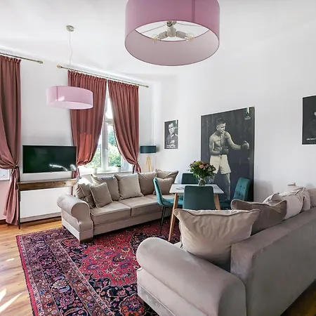 Strzelecka 34 4* Poznań