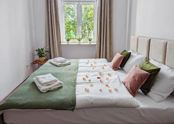 Strzelecka 34 Aparthotel 4*